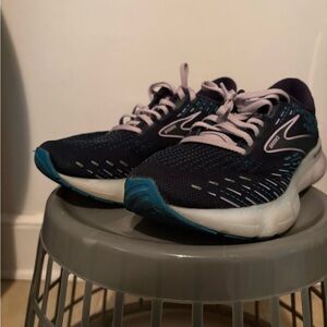 Brooks Women's Dark Blue and Light Blue Athletic Shoes